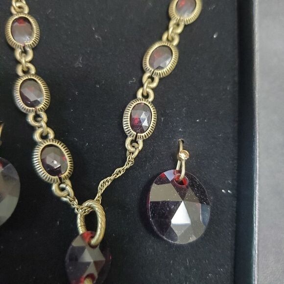 **Sale** Avon gold tone red beaded matching necklace and earring - Picture 4 of 8